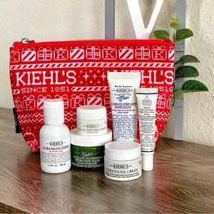 Kiehl's Holiday Travel Essentials Gift Set -- New In Holiday Cosmetic Bag